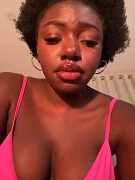 alissradiante1 webcam