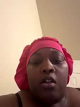 ChocolateBaddieDime webcam