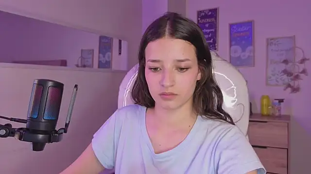 Amaia_Daniells webcam