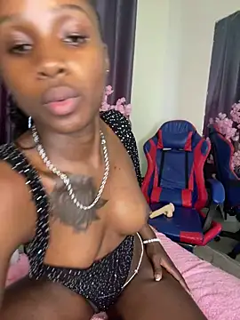Lolo_Queenn webcam