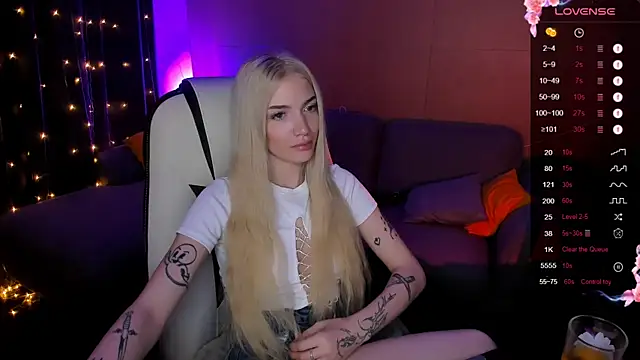 AnyaTaylor_ webcam