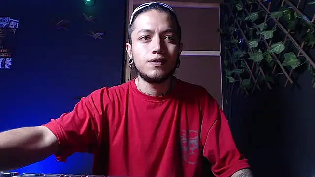 Dicaprioo_ webcam
