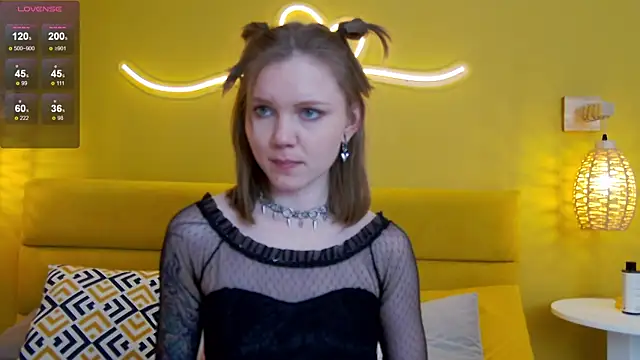 lessysweety webcam