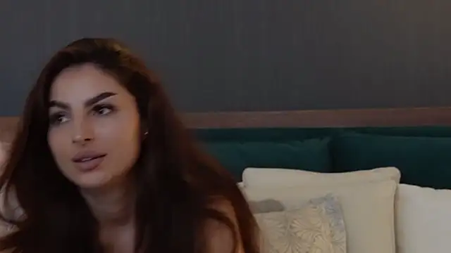 EmilyTrix webcam