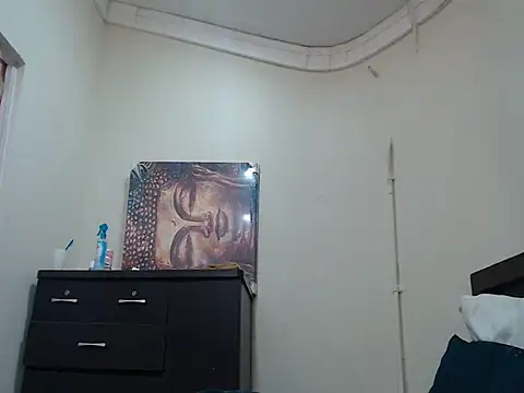 VoluptuousXX5 webcam