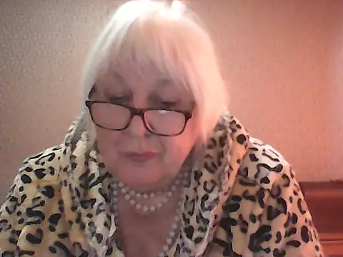 alexia64231 - Alexia64231's free webcam