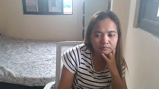 xTheLastVIRGINx webcam