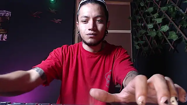 Dicaprioo_ webcam