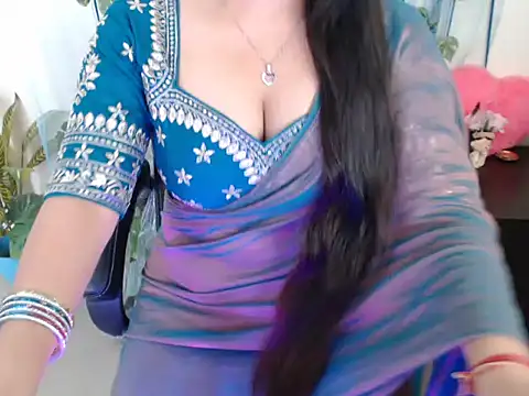 anika_bold