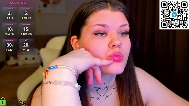 elle_one webcam