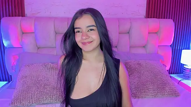 SophiaWylde webcam