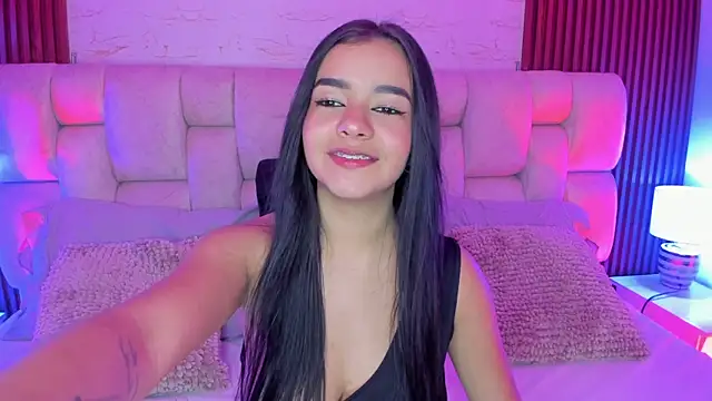SophiaWylde webcam