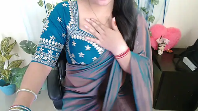 anika_bold webcam