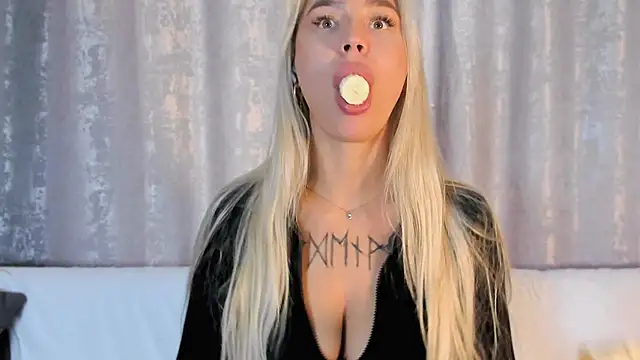 Eva_Re webcam