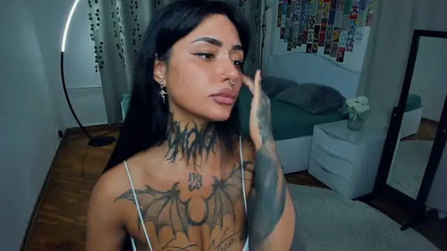 CharimgSabrina webcam