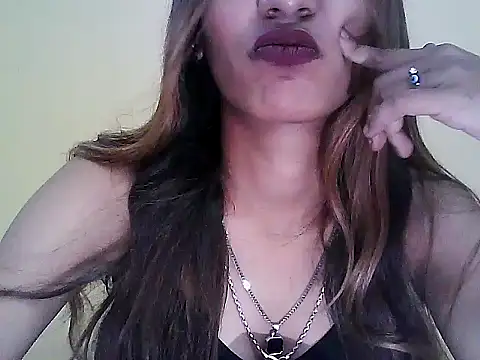 cute-Saara webcam