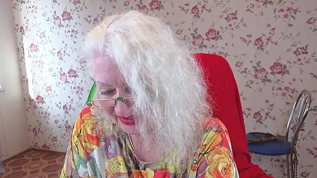 Maya_Mayflower webcam