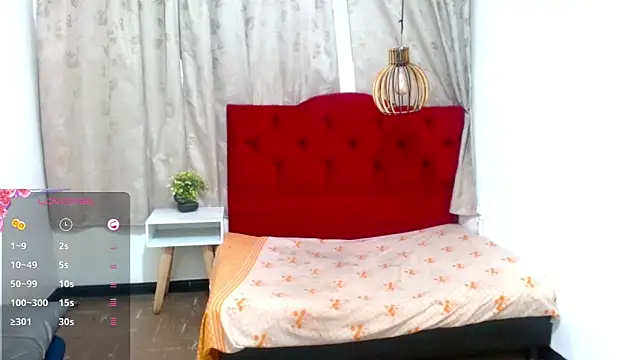 luisa__torres webcam