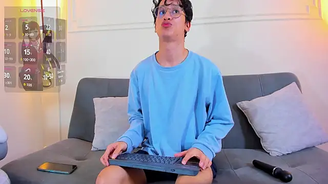 Cum_hunters webcam