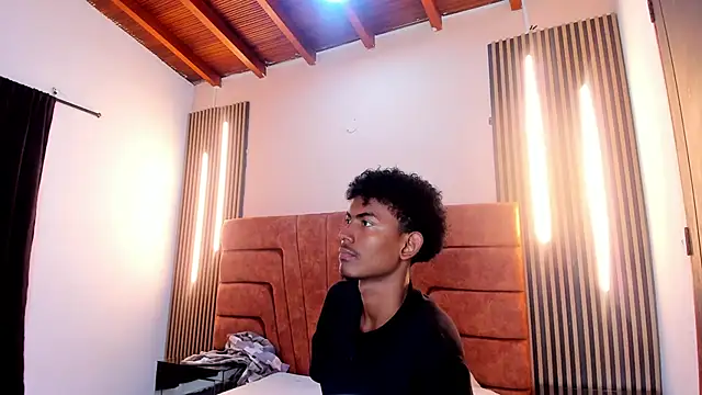 fykmor_1 (M twink) - ass dance