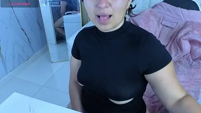 Saraah_Tx webcam
