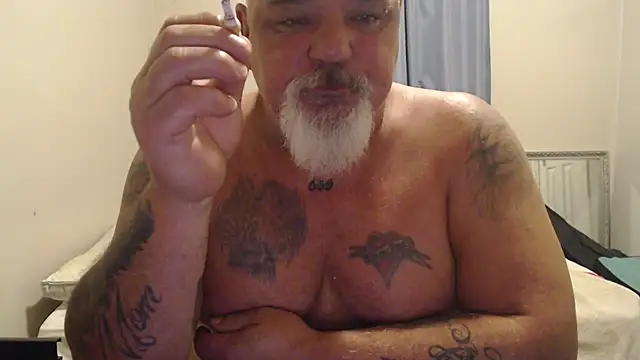 Newfiesausage1972 webcam
