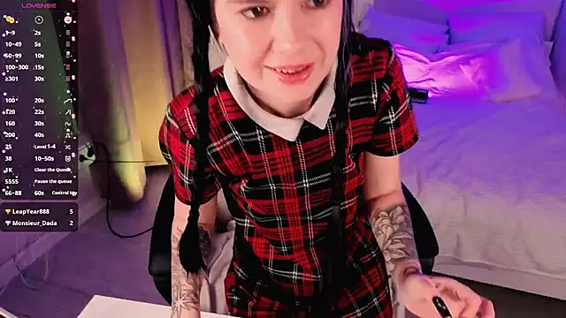 Lil_Amelie webcam