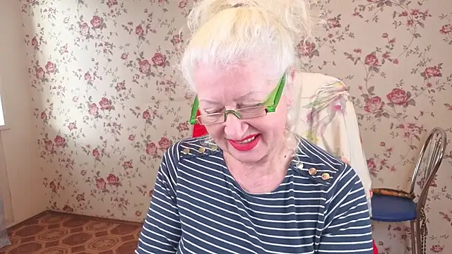 Maya_Mayflower webcam