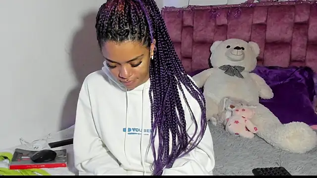 ladyrd1 webcam