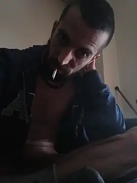 SinisterRefund webcam