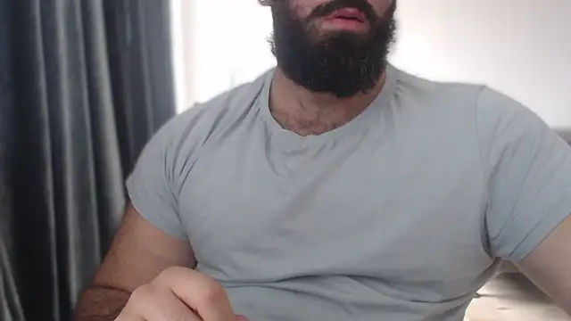 hugemachohandsome webcam