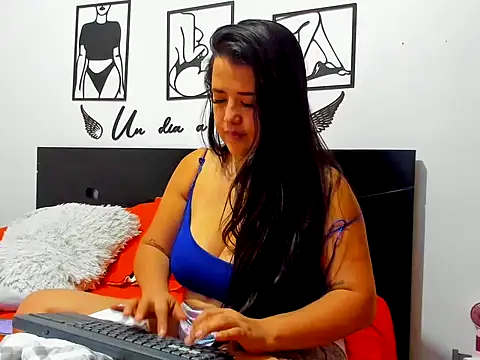 Allison_21_ webcam