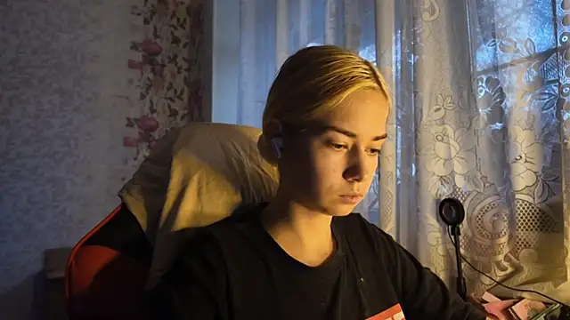 Witching_Moon webcam