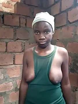 Black_juicy24 webcam