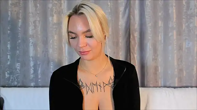 Eva_Re webcam