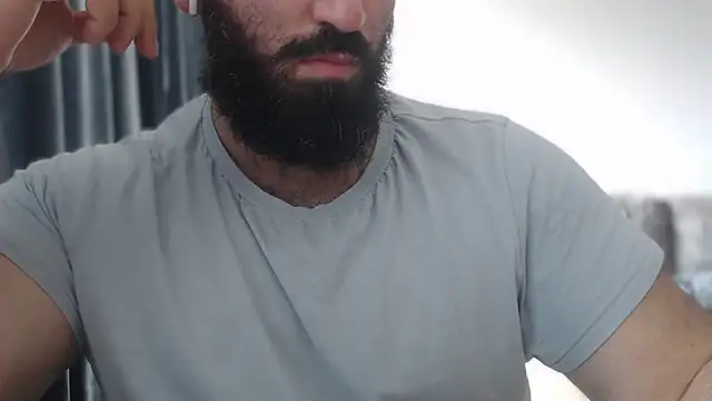 hugemachohandsome webcam