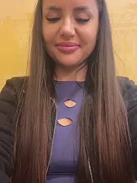 beautydiamond (F young) - Flash pussy in public place