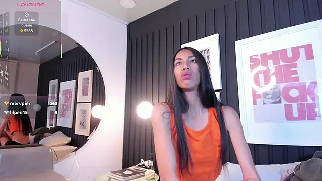 chiara_evanns webcam