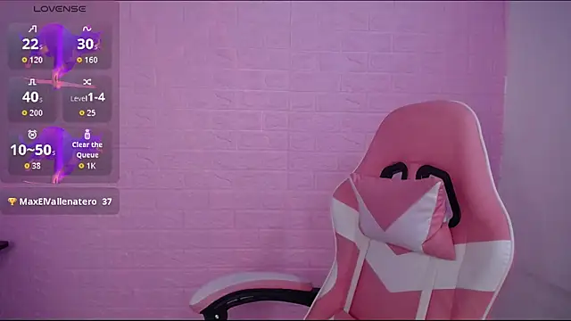 Dominic_Queen webcam