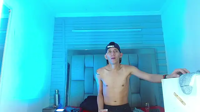 Valentin_Gray webcam