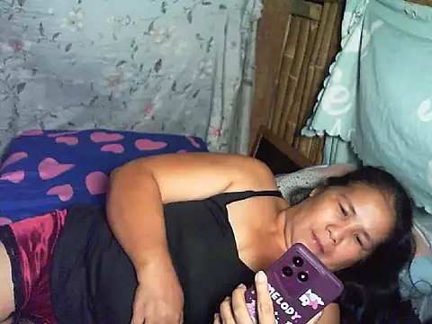 milagrose_rose webcam