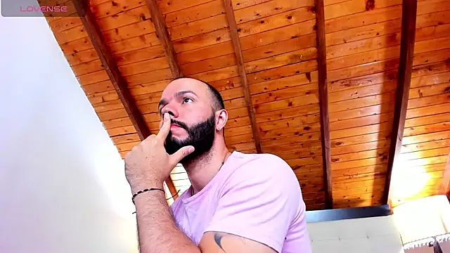 Tom_Bailey webcam