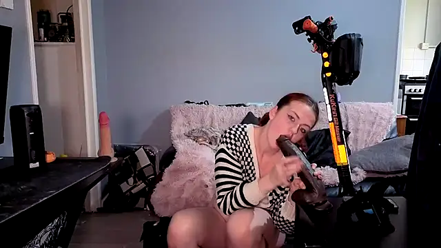 ENGLISHEMILY_69 webcam