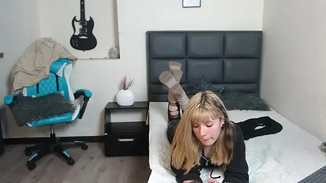 Amnesia_ webcam