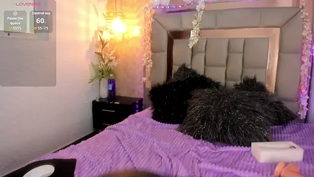 LILITHJONES_ webcam