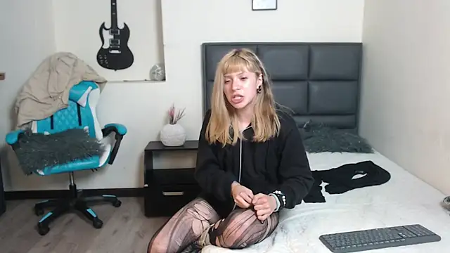 Amnesia_ webcam