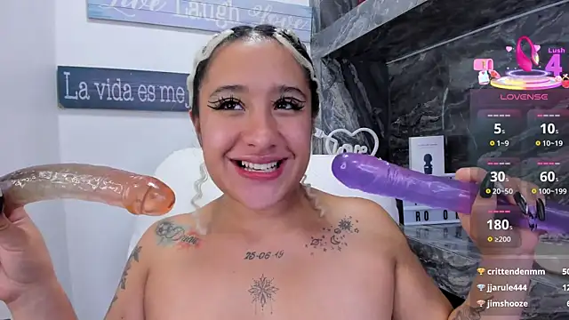 miss_danika webcam