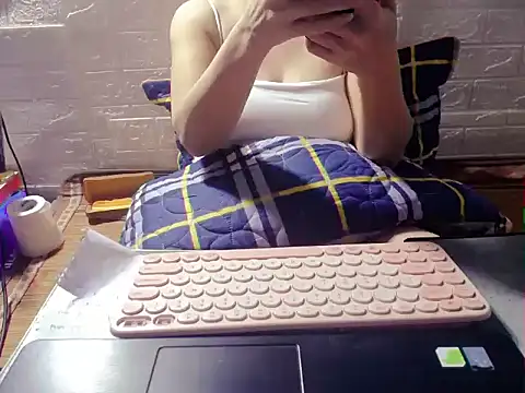 hyhy_99 webcam
