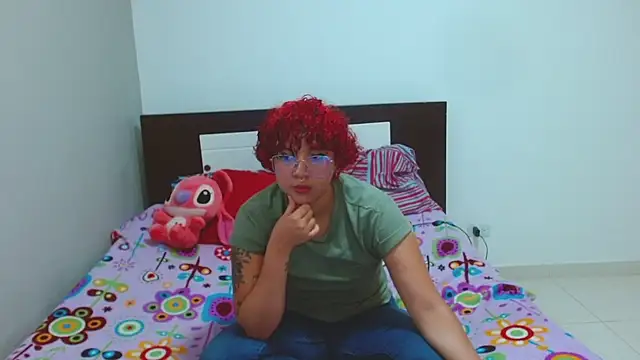 ari_thompson webcam