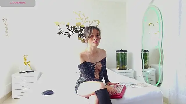 MarcelaFlores webcam